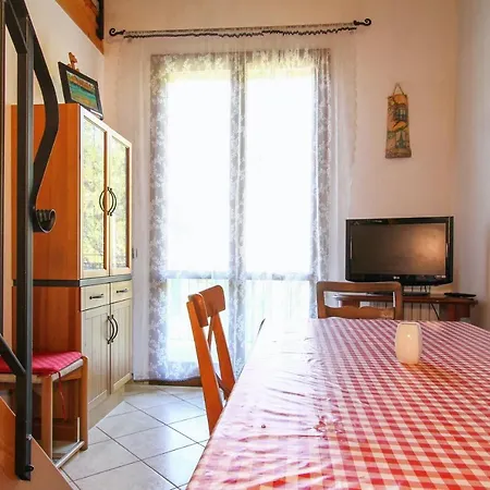 Cozy In With Mountain View Apartman