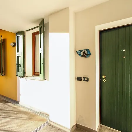 Apartman Cozy In With Mountain View *